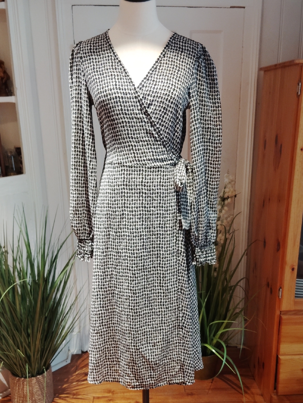 Max Studio Balloon Sleeve Wrap Midi Dress